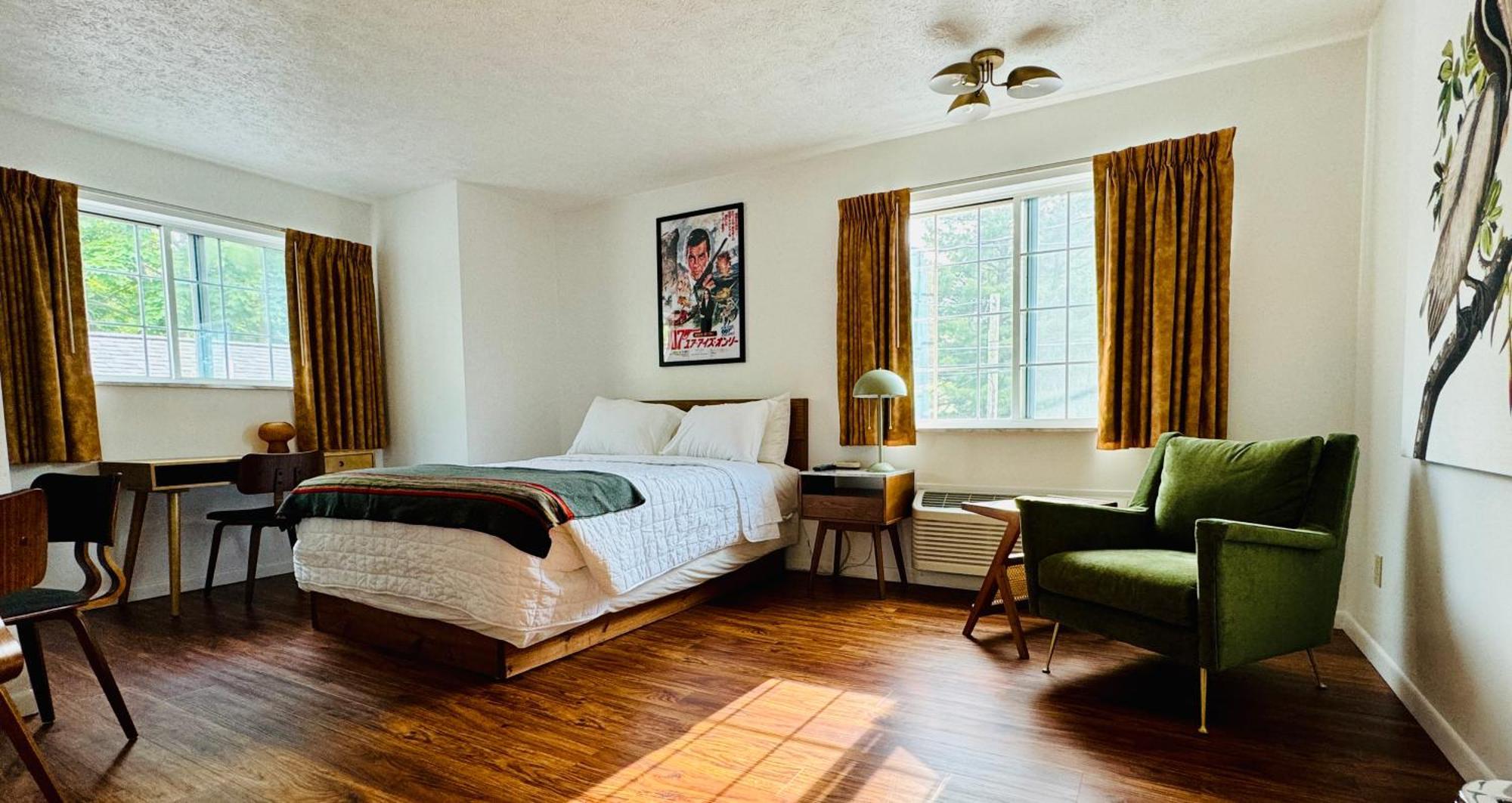 The Sierra Motel Traverse City Bagian luar foto
