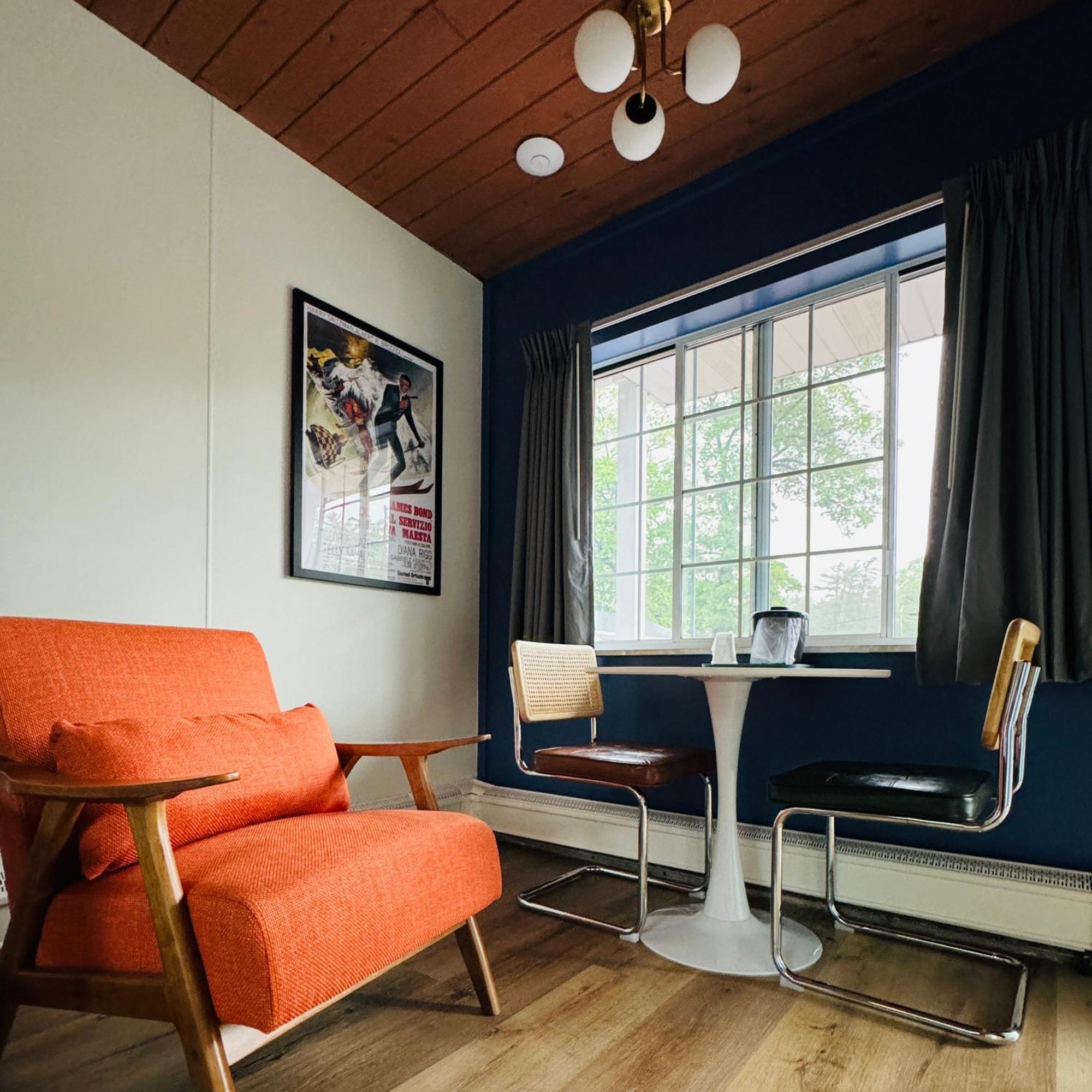 The Sierra Motel Traverse City Bagian luar foto