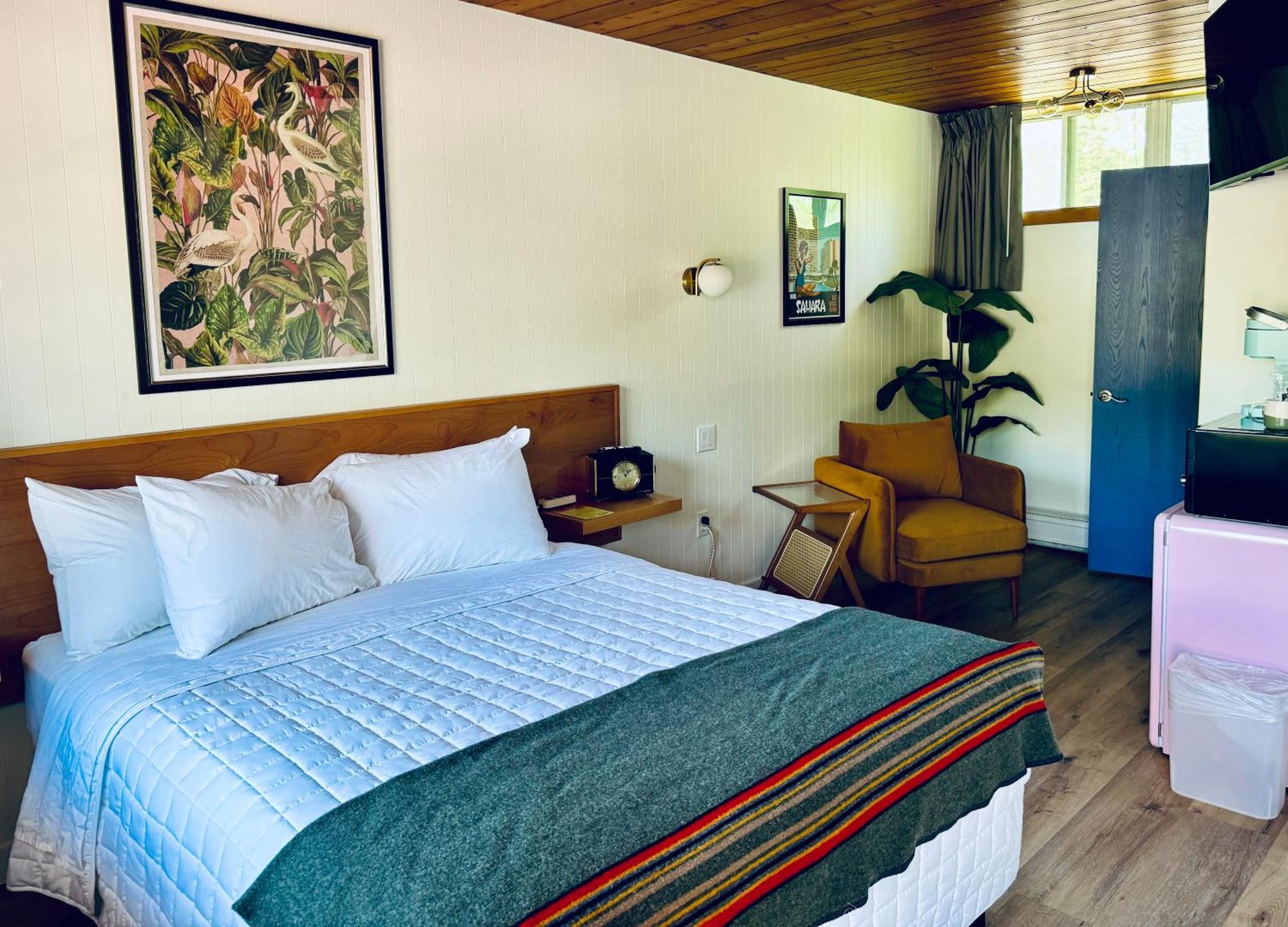 The Sierra Motel Traverse City Bagian luar foto